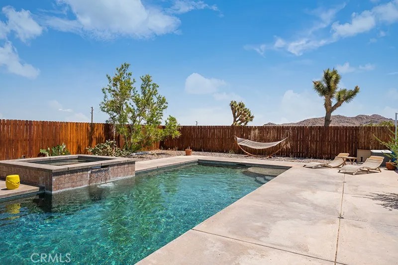 61424 Latham Trail