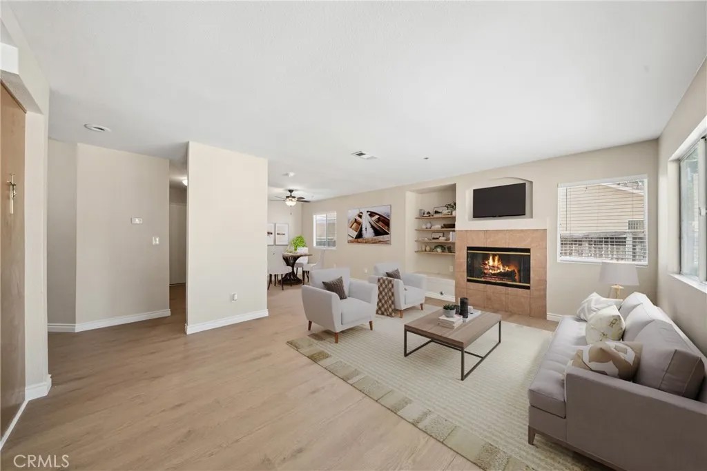 13734 Hillcrest