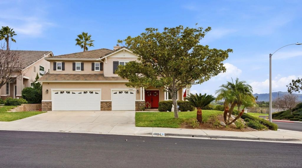 Photo of 43084 Knightsbridge Way, Temecula, CA 92592 (MLS # 260001515)