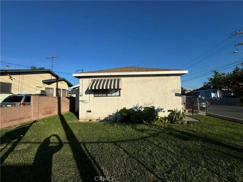 Photo of 13942 Anderson St, Paramount, CA 90723 (MLS # SB26014298)