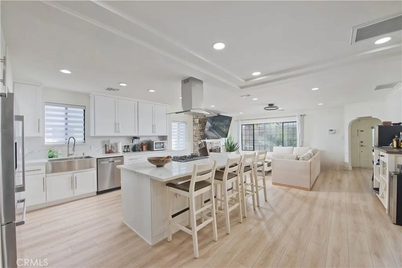 1945 W 91st Place