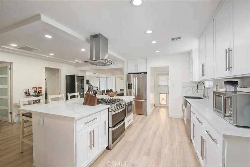 1945 W 91st Place