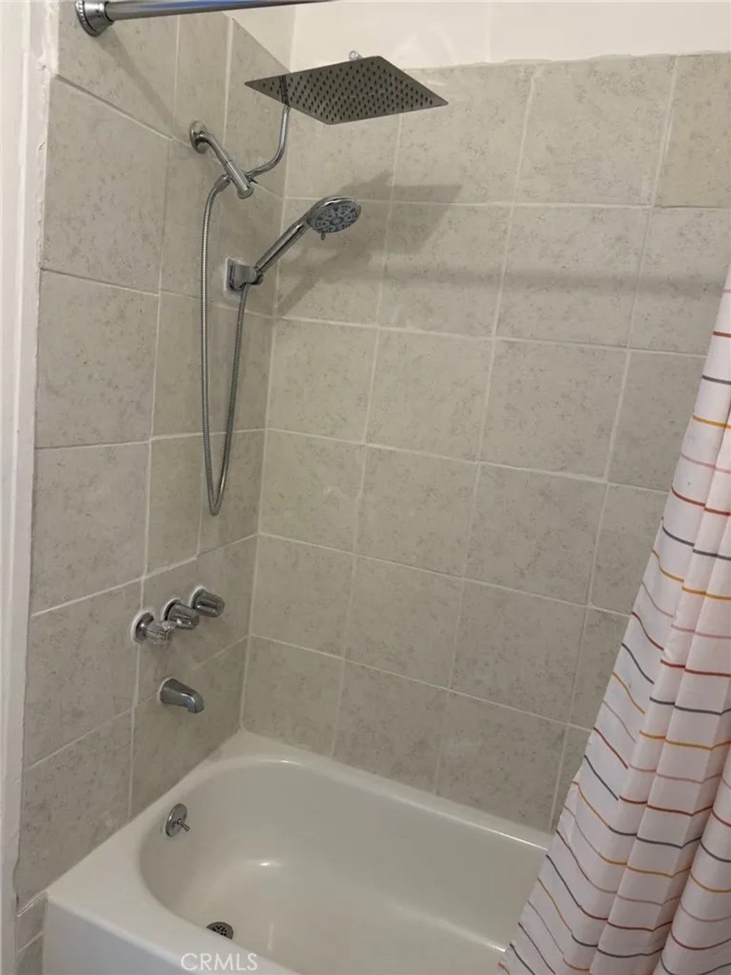 Photo of 473 N Euclid Ave #2, Pasadena, CA 91101 (MLS # TR26070582)