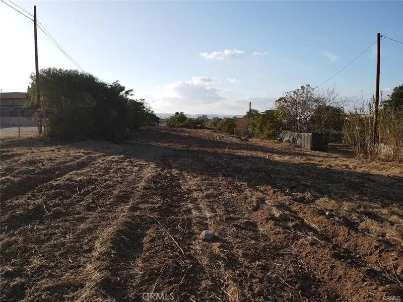 1775 Acre