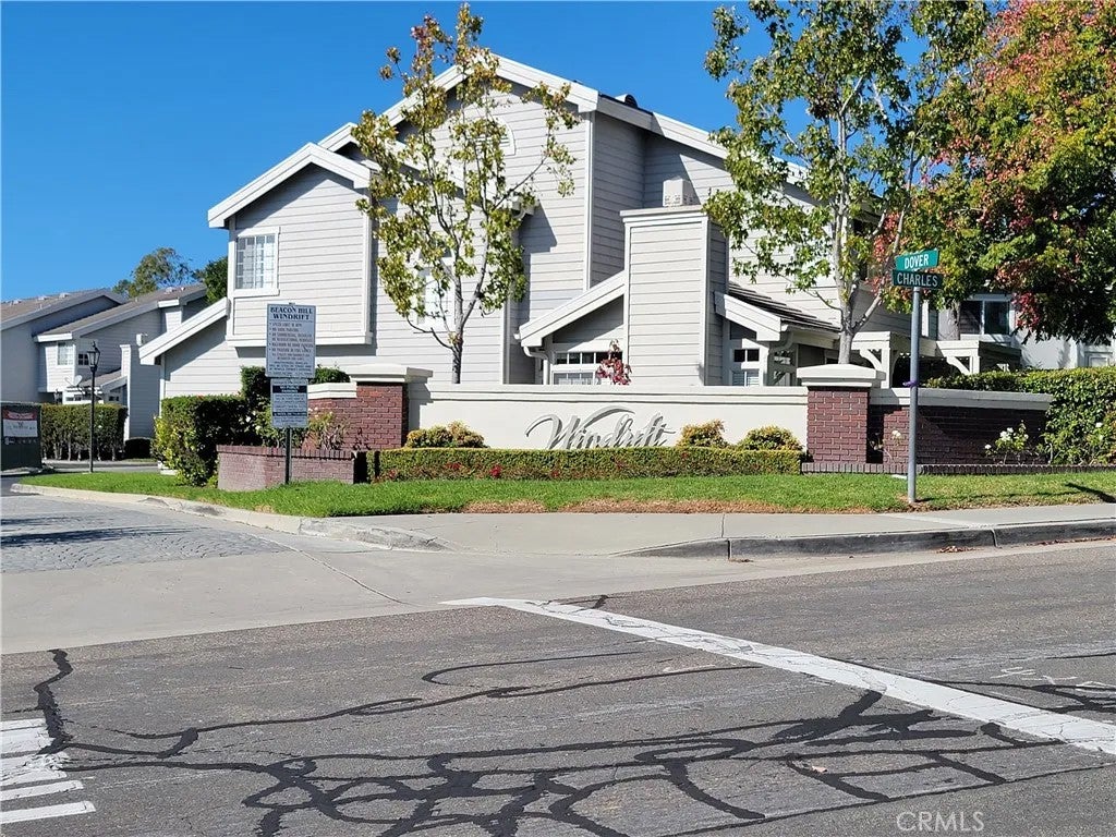 Photo of 23 Dover PL, Laguna Niguel, CA 92677 (MLS # IG26233846)