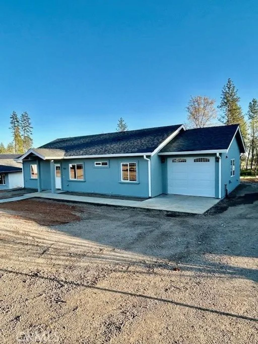 Photo of 950 Pearson Rd, Paradise, CA 95969 (MLS # SN26050530)