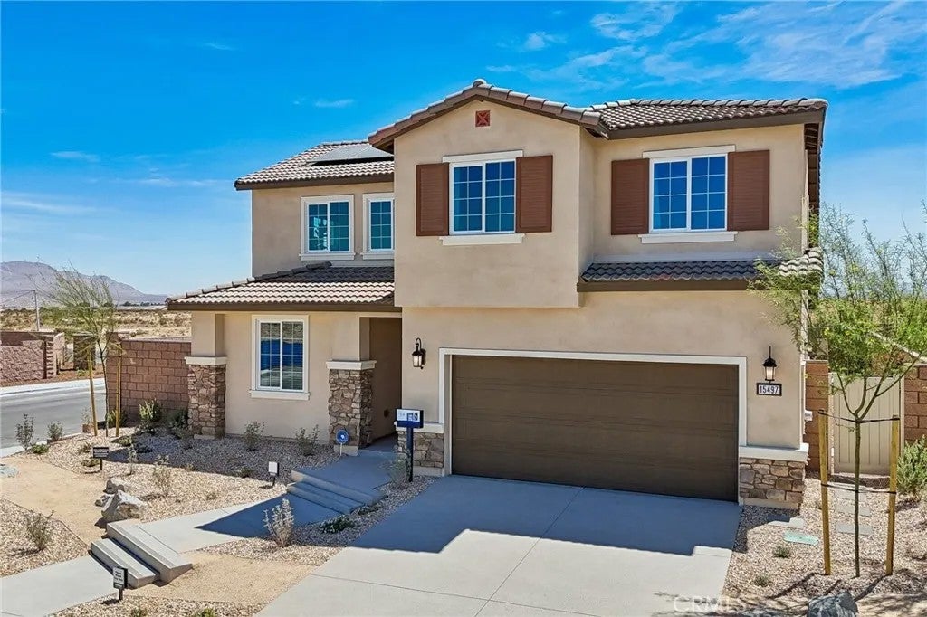 Photo of 15541 Tomahawk Street, Victorville, CA 92394 (MLS # SW26206917)