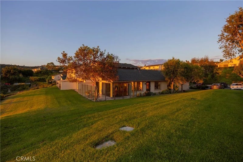 130 Avenida Adobe
