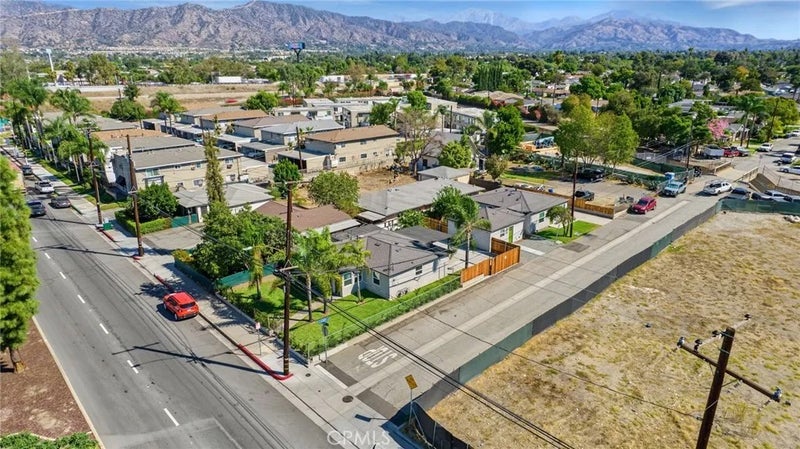 232 S Azusa