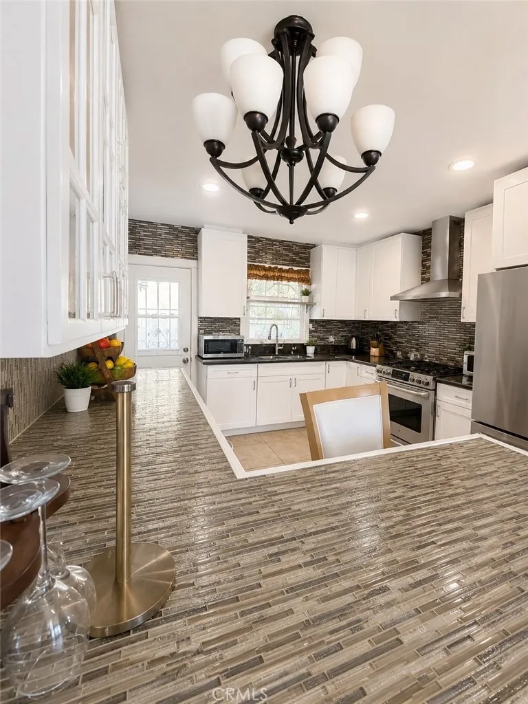 314 S Barron
