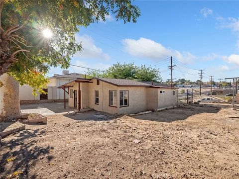 Tiny photo for 15445 Hesperia Road, Victorville, CA 92395 (MLS # OC25251452)