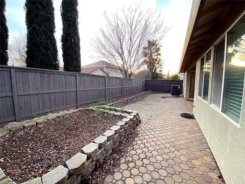 Tiny photo for 11704 Village Pond Way, Rancho Cordova, CA 95742 (MLS # SR26024688)