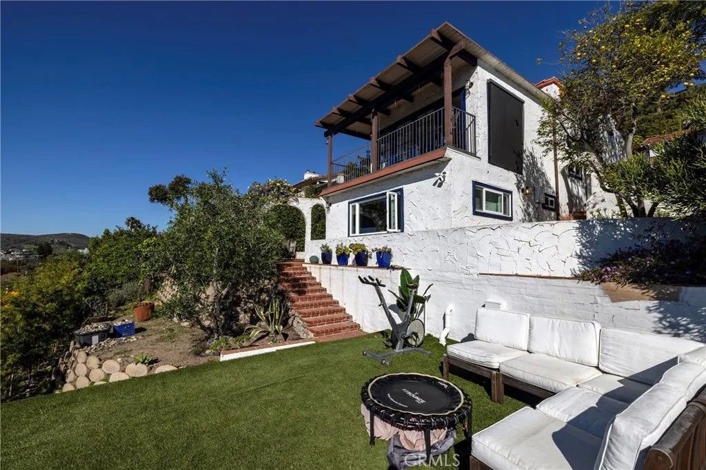 Photo of 1082 Temple Hills, Laguna Beach, CA 92651 (MLS # OC26053724)