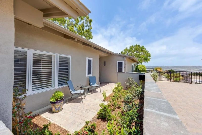764 E Solana Circle