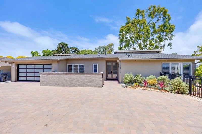 764 E Solana Circle