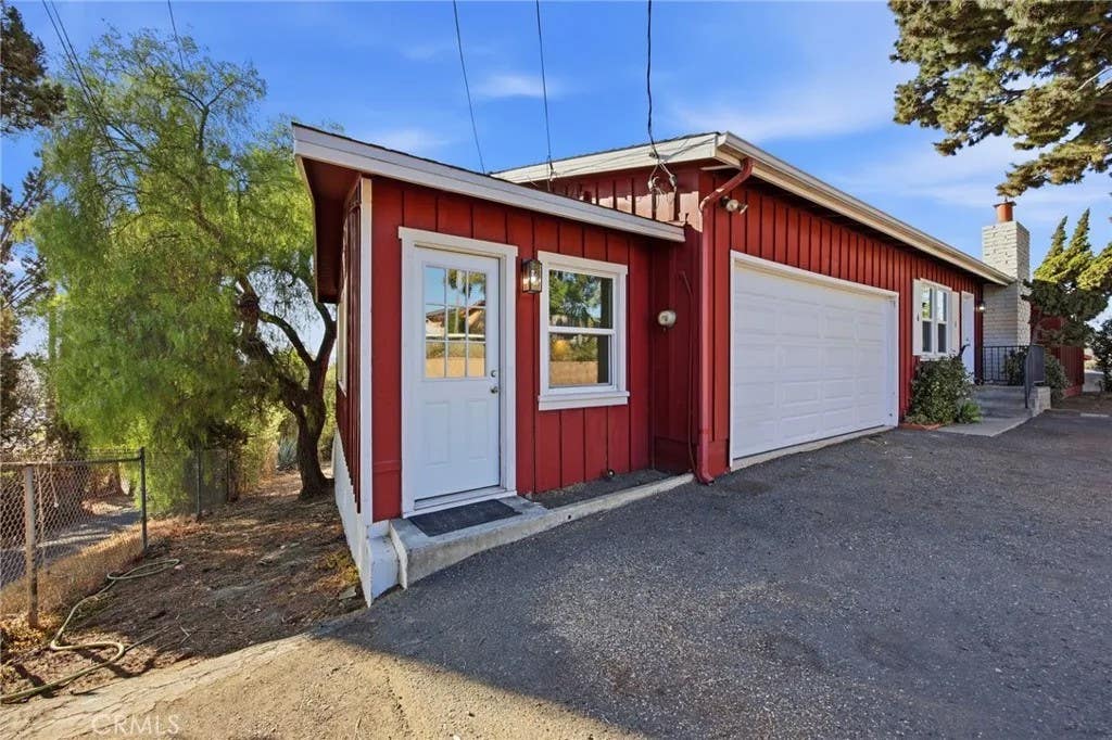 Photo of 644 Hillside Terrace, Vista, CA 92084 (MLS # IV26181463)
