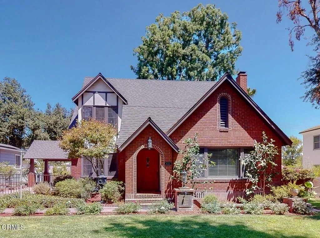 Photo of 840 N Euclid Avenue, Upland, CA 91786 (MLS # P1-26877)