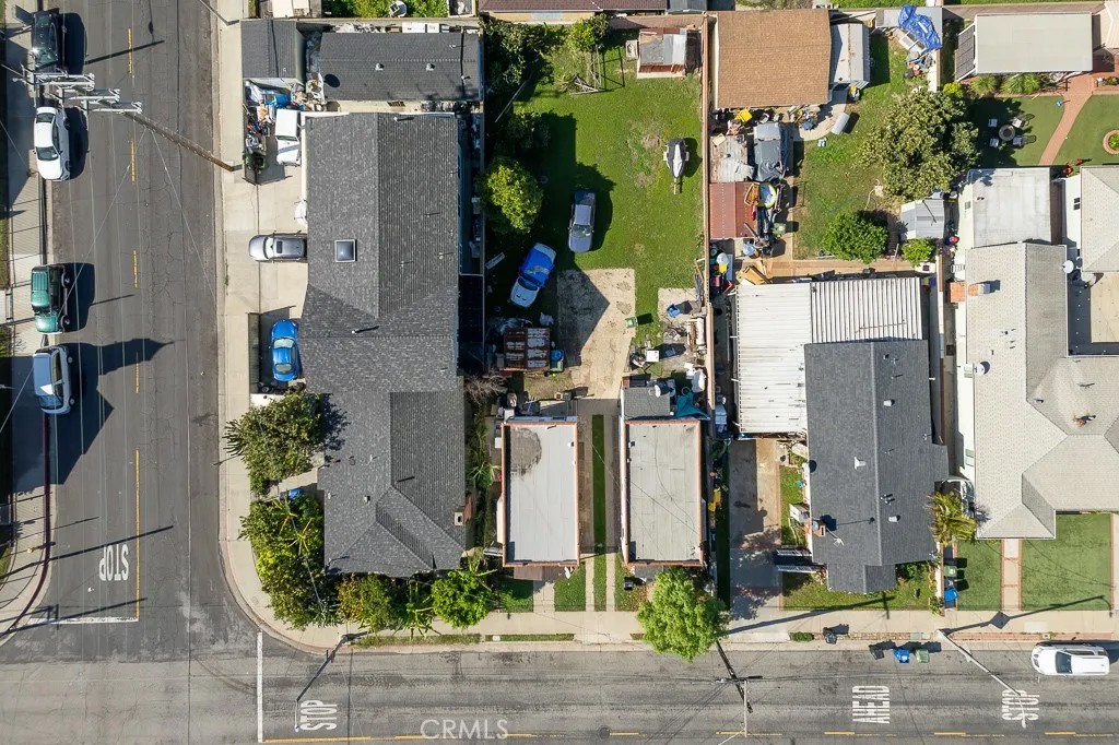 1607 N Neptune