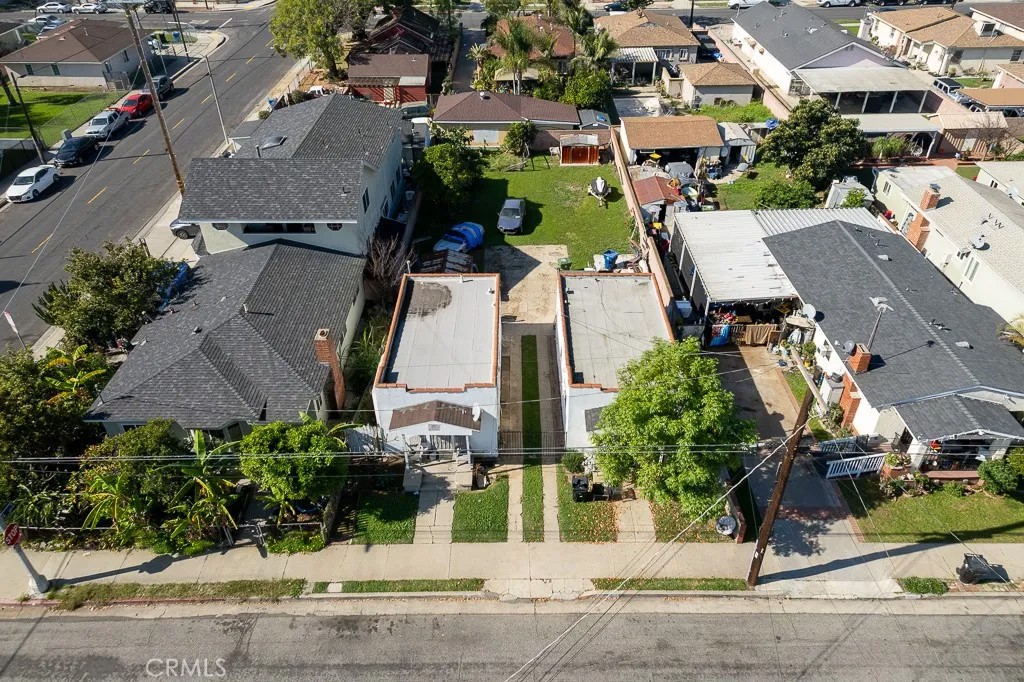1607 N Neptune