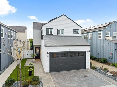 1428 Mackinnon Avenue Cardiff By The Sea CA 92007