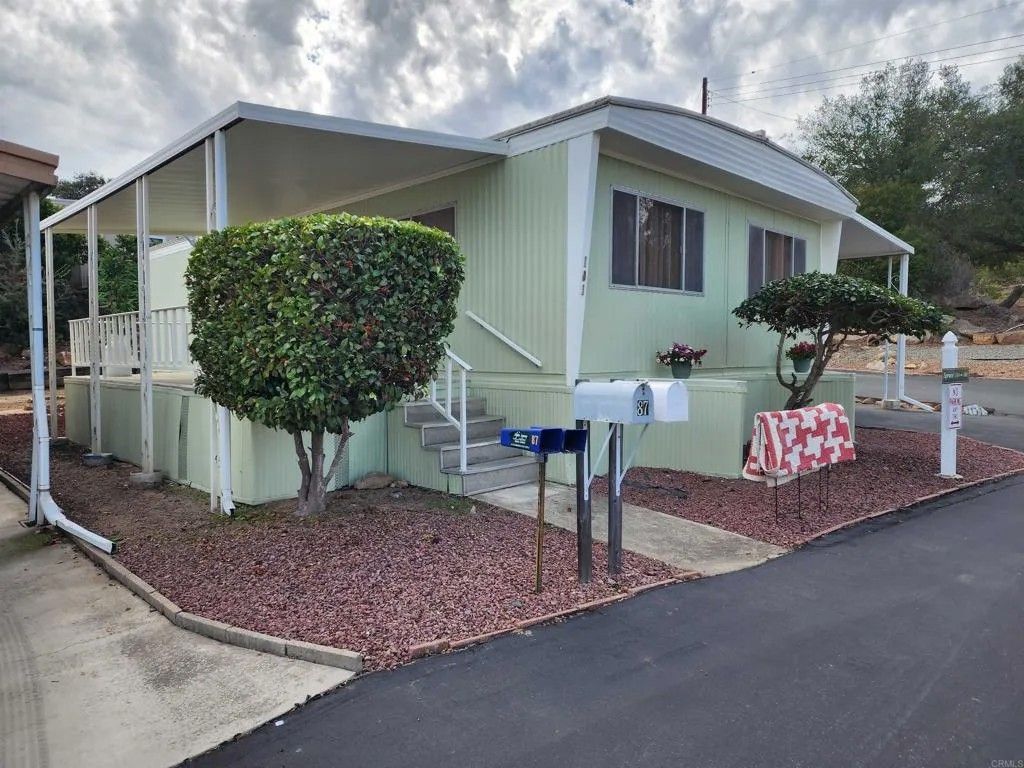 Photo of 28890 Lilac Spc 101 Rd #Lot 101, Valley Center, CA 92082 (MLS # NDP2508123)
