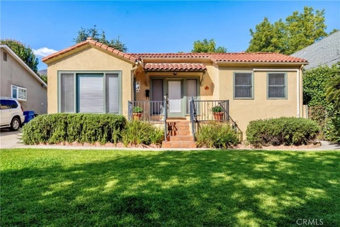 Photo of 667 W Grandview AVE, Sierra Madre, CA 91024 (MLS # AR26214978)