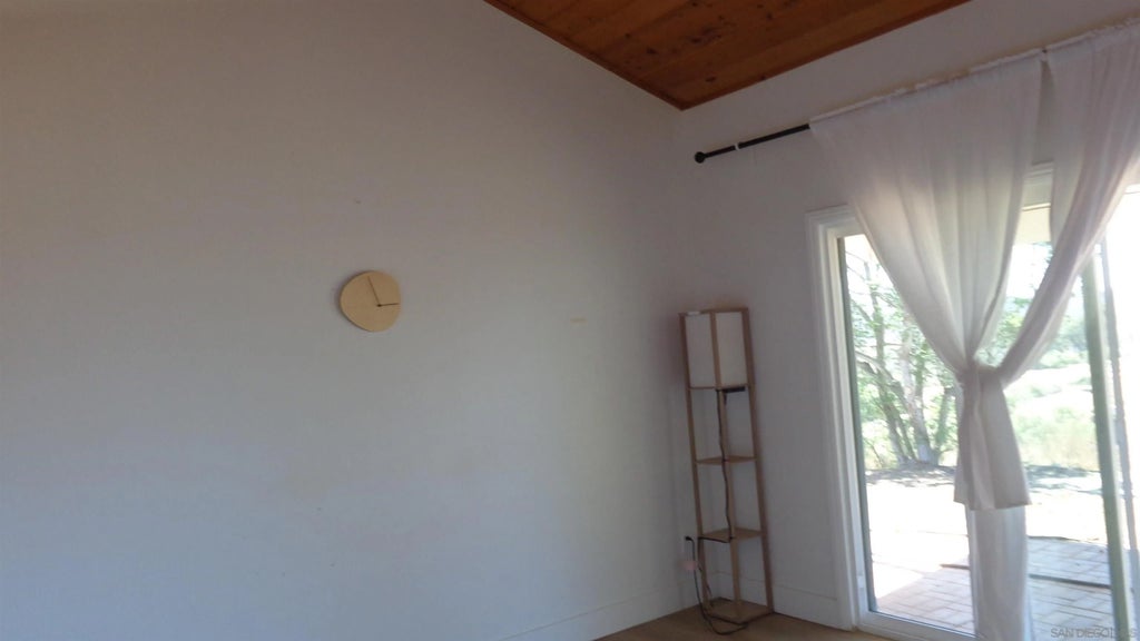 Photo of 3730 #B Silverleaf Lane, Vista, CA 92084 (MLS # 260021489)