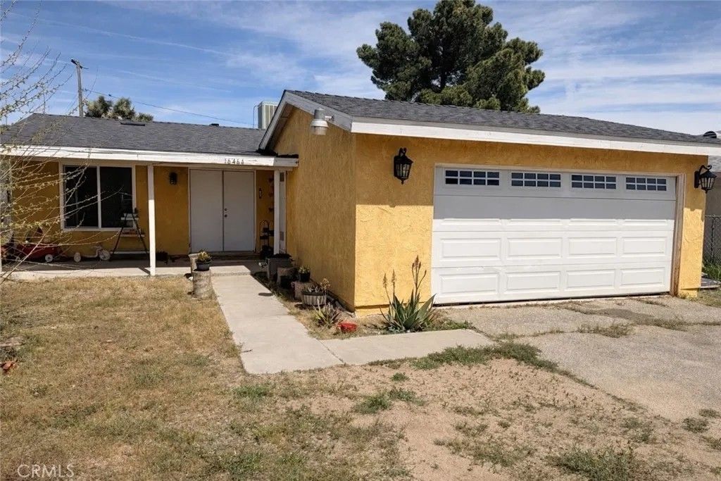 Photo of 16464 Orange St, Hesperia, CA 92345 (MLS # DW26066200)