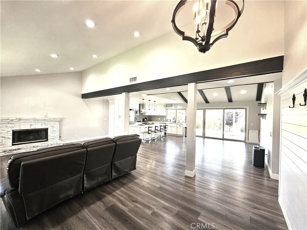 4722 Summit