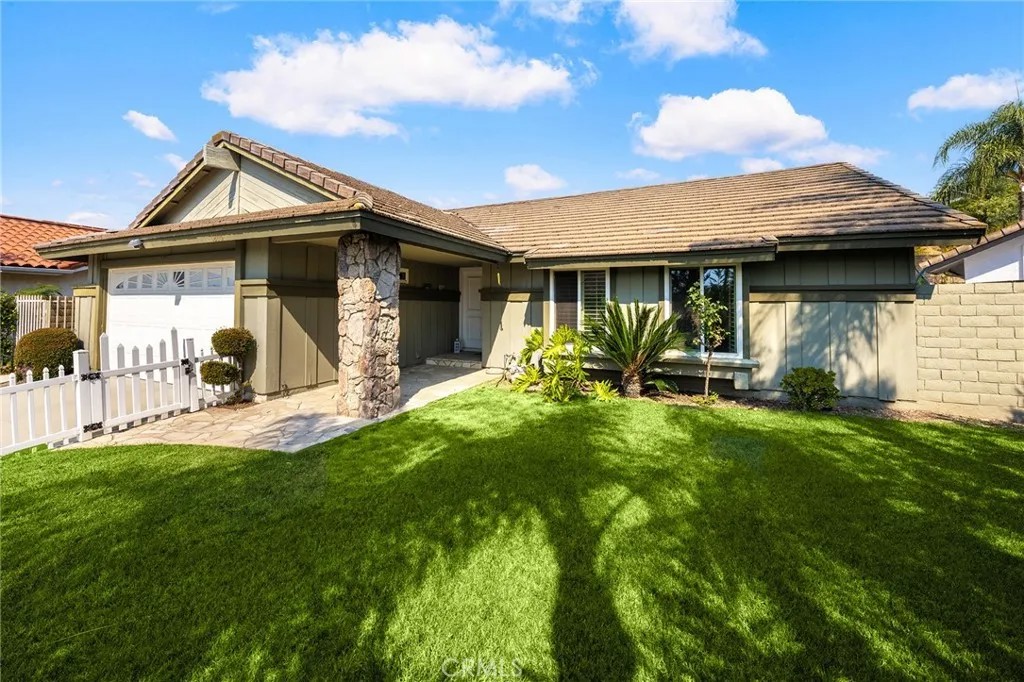 1246 Kinglake Drive