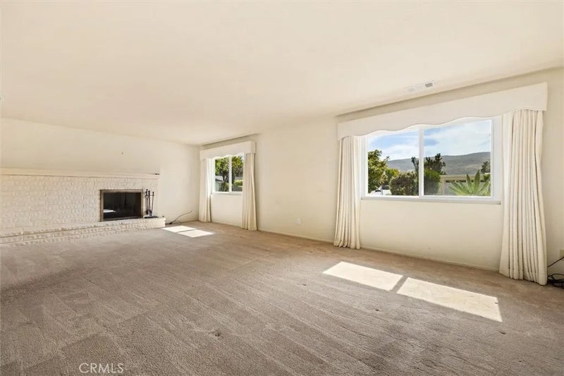 1284 Oceanaire Drive