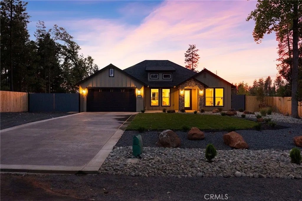 5815 Fickett Lane
