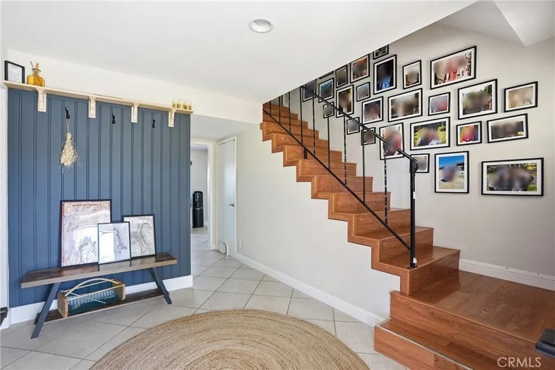275 Meadowbrook Drive
