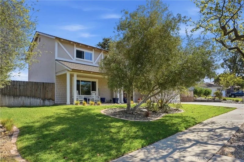 275 Meadowbrook Drive