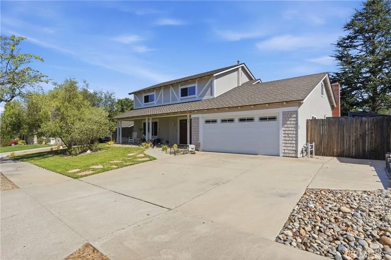 275 Meadowbrook Drive