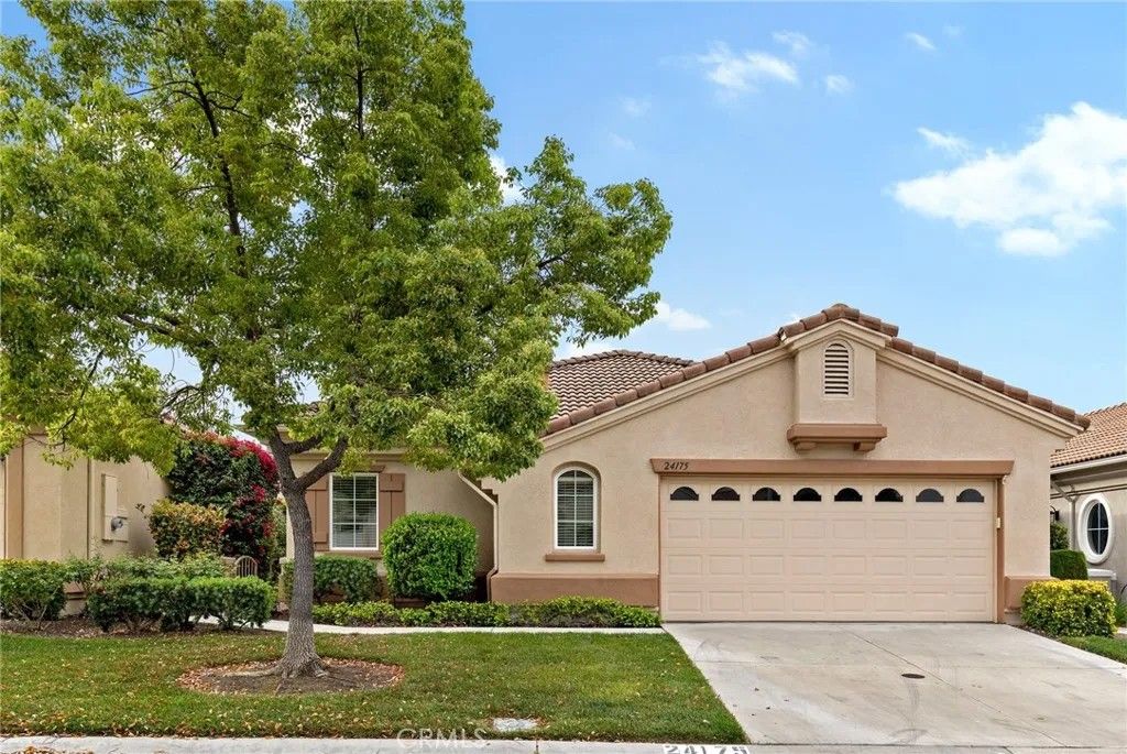 Photo of 24175 Via Llano, Murrieta, CA 92562 (MLS # SW26056269)