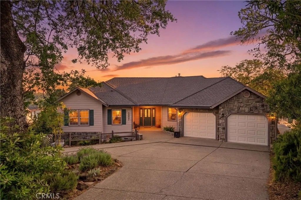 Photo of 18387 N Shore Dr, Hidden Valley Lake, CA 95467 (MLS # LC26077022)