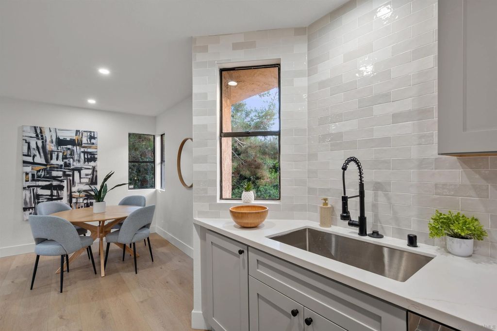 Photo of 8326 Via Sonoma #66, La Jolla, CA 92037 (MLS # 260001353)