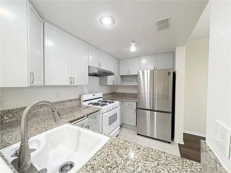 580 W Main Street #322