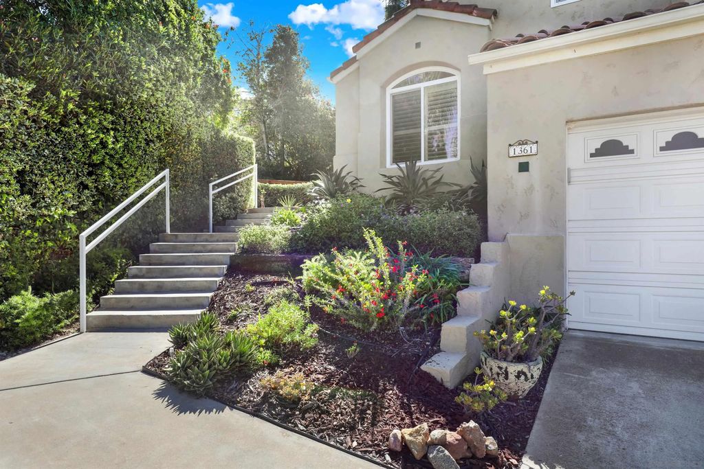 Photo of 1361 Gilmore Place, Escondido, CA 92026 (MLS # 260006004)