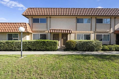 Photo of 910 N N Fig St #D, Escondido, CA 92026 (MLS # 260002448)