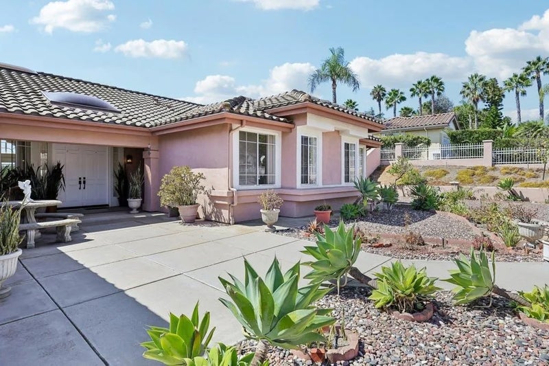 638 Cantara Lane