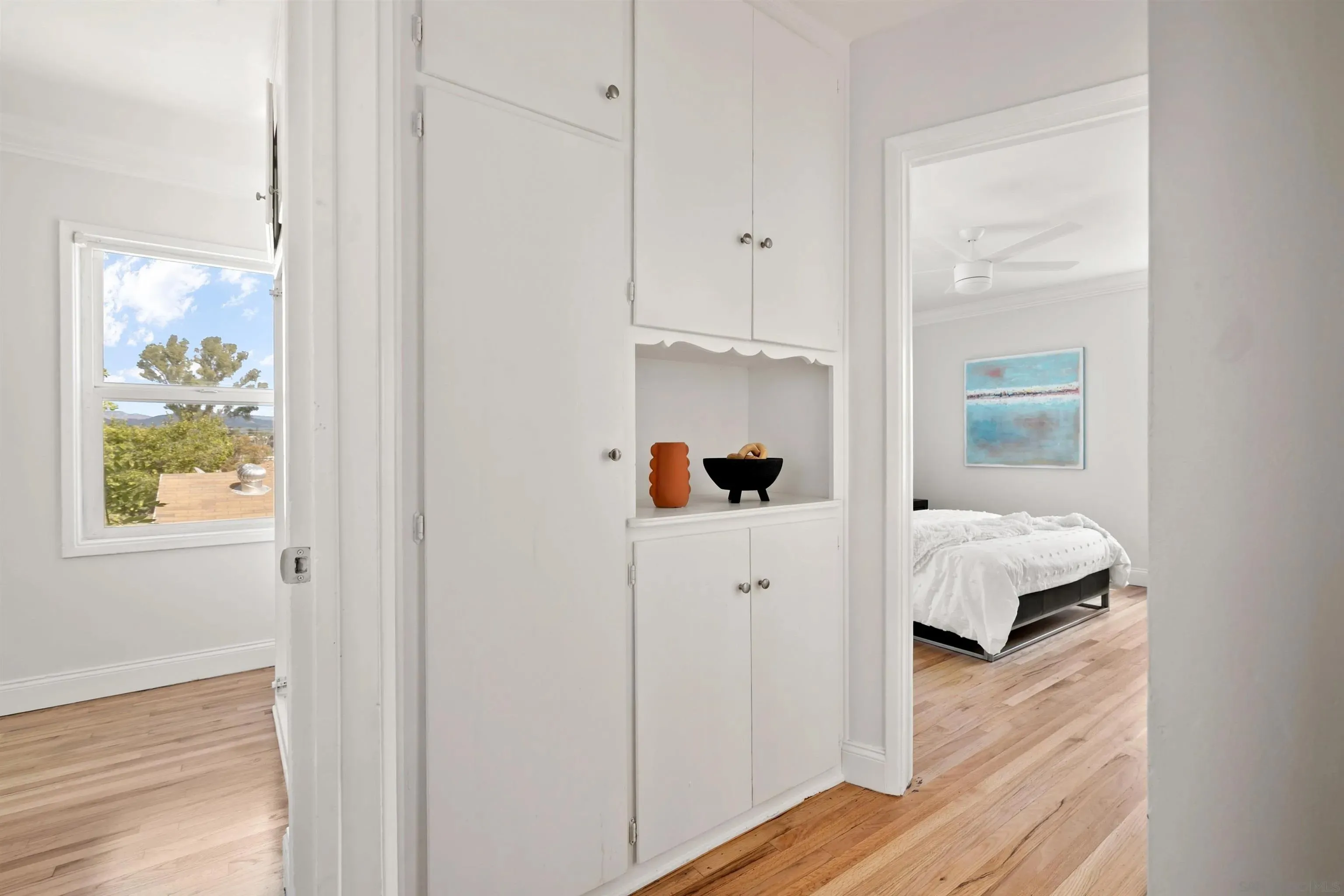 Escondido, California 92025, United States, 2 Bedrooms Bedrooms, ,2 BathroomsBathrooms,Residential,Active,232424