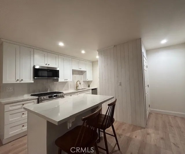 211 W Channel Islands