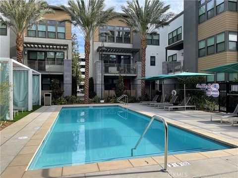 Photo of 771 S Grable Cir, Orange, CA 92868 (MLS # PW26089149)