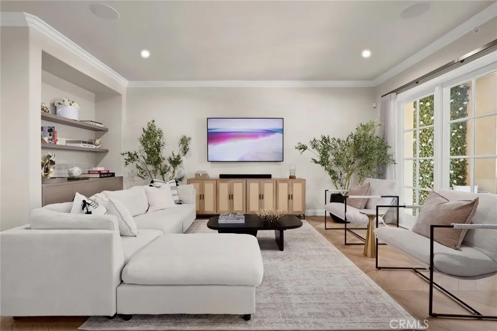 11500 San Vicente 202