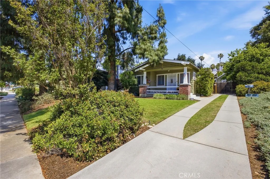 547 E Woodbury Road