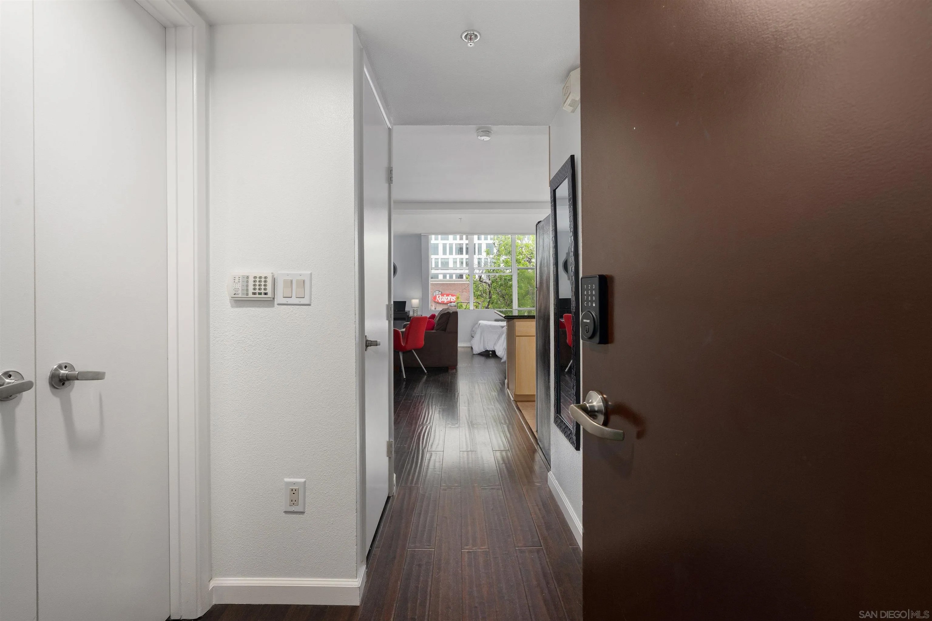 101 Market St. 307