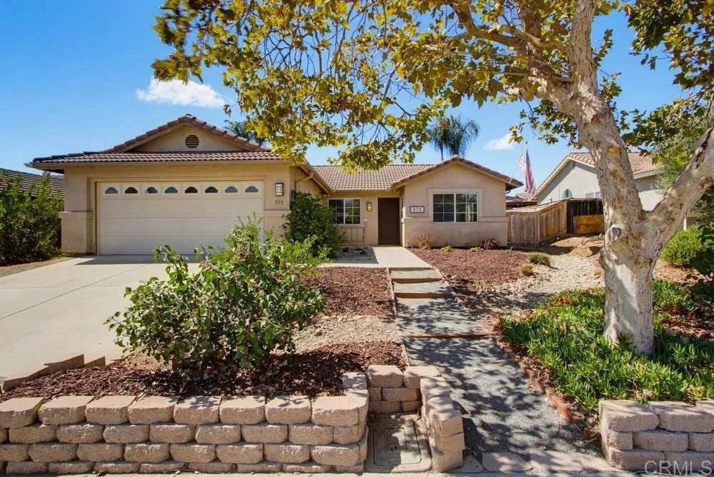 Photo of 575 Alta Meadow Lane, Escondido, CA 92027 (MLS # NDP2609162)
