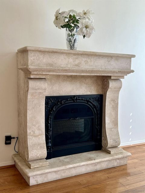 Tiny photo for 2410 Albatross St #9, San Diego, CA 92101 (MLS # 250040544)